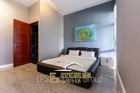 Moderne 4 Schlafzimmer Pool Villa