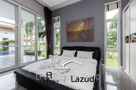 Modern 4 Bedroom Pool Villa