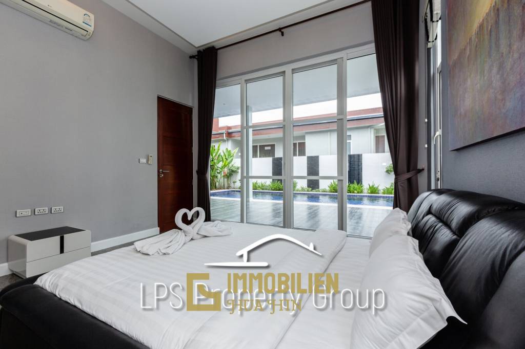 Moderne 4 Schlafzimmer Pool Villa