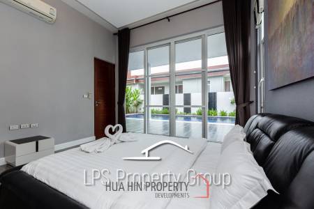 Modern 4 Bedroom Pool Villa