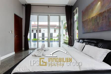 Moderne 4 Schlafzimmer Pool Villa