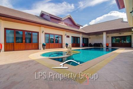 Luxury Bali Style 4 Bedroom Pool Villa