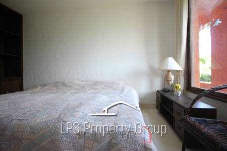 2 Bedroom Beach Front Condo at Las Tortugas