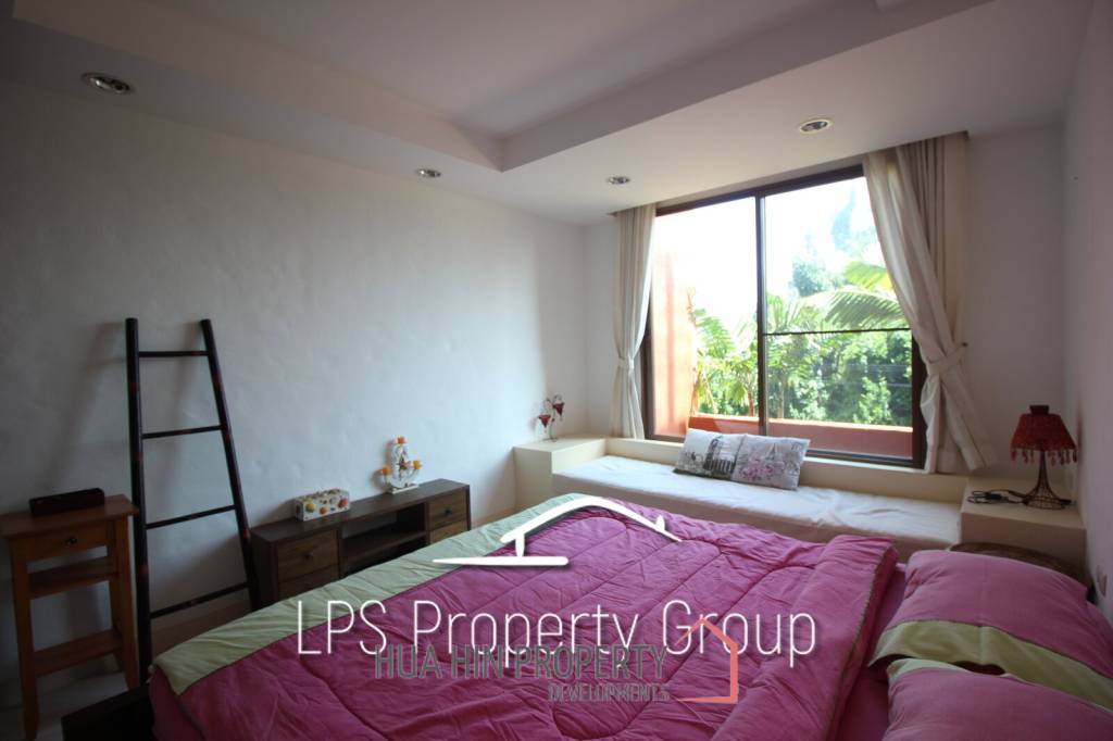 2 Bedroom Beach Front Condo at Las Tortugas