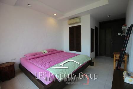2 Bedroom Beach Front Condo at Las Tortugas