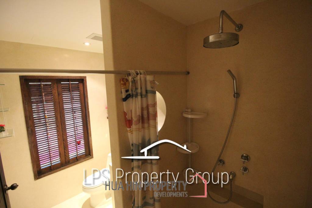 2 Bedroom Beach Front Condo at Las Tortugas