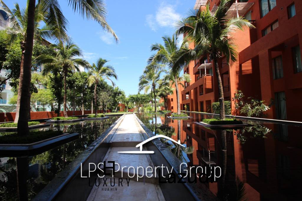 2 Bedroom Beach Front Condo at Las Tortugas