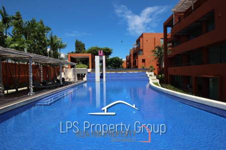2 Bedroom Beach Front Condo at Las Tortugas