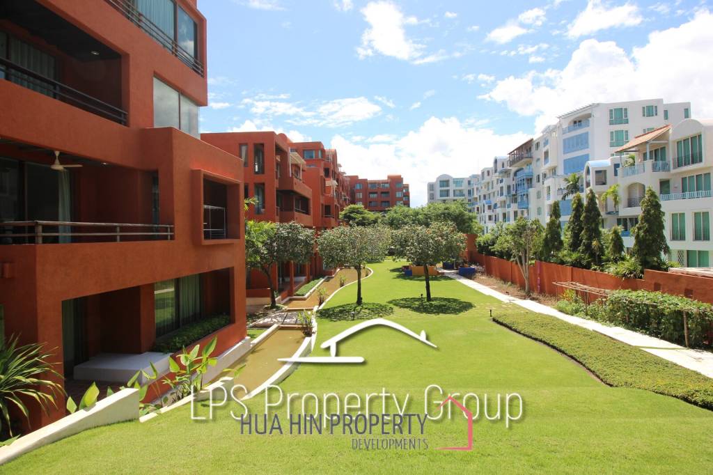 2 Bedroom Beach Front Condo at Las Tortugas