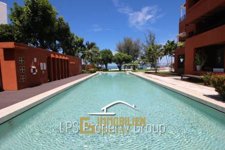 2 Bedroom Beach Front Condo at Las Tortugas