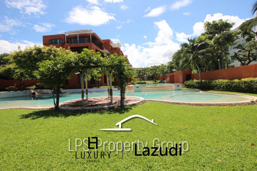 2 Bedroom Beach Front Condo at Las Tortugas