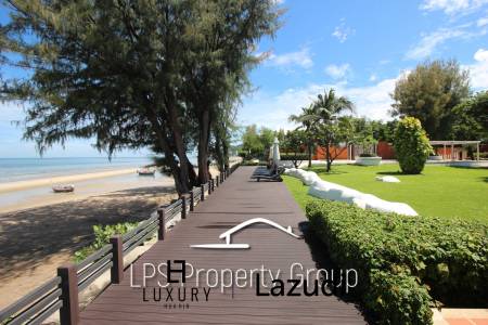 2 Bedroom Beach Front Condo at Las Tortugas