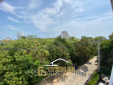 Brandneue 2 Schlafzimmer-Eigentumswohnung NUR 150 m zum Strand