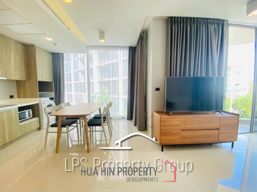 Brand New 2 Bedroom Condo 150m To The Beach