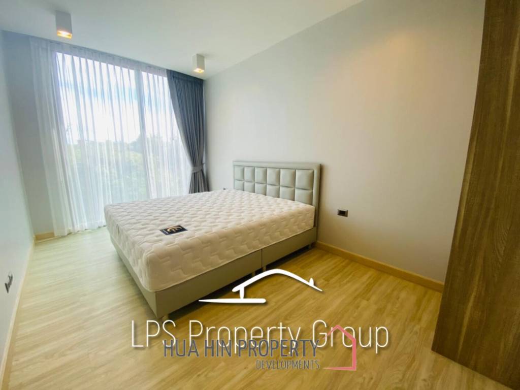 Brand New 2 Bedroom Condo 150m To The Beach
