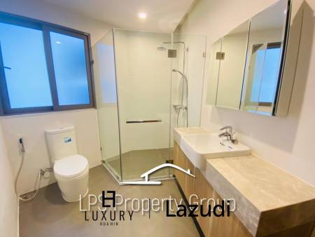 Brand New 2 Bedroom Condo 150m To The Beach