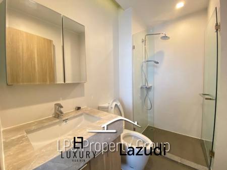 Brand New 2 Bedroom Condo 150m To The Beach
