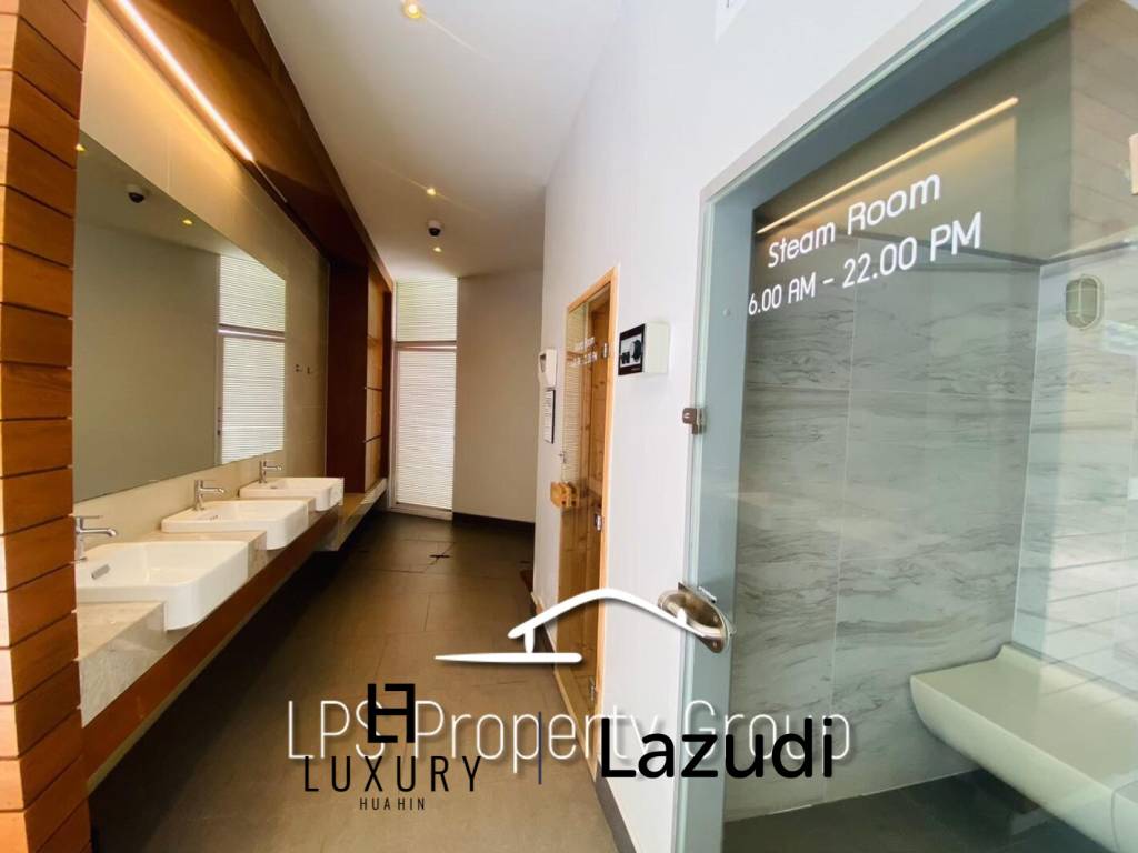 Brand New 2 Bedroom Condo 150m To The Beach