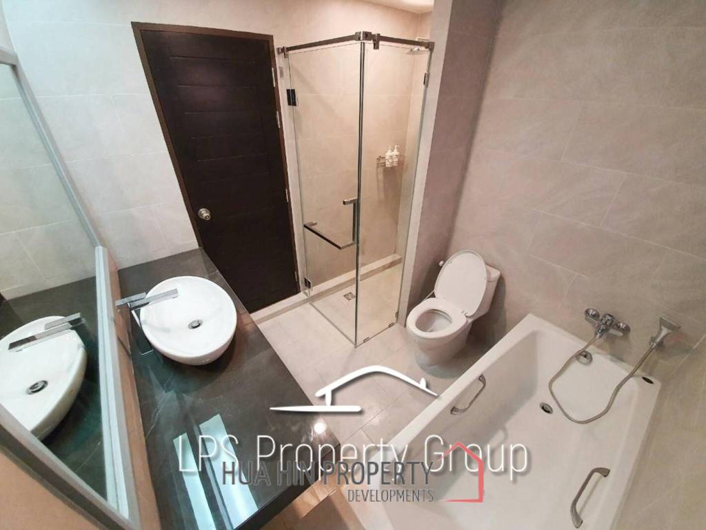 2 Bed Condo Very Close to Central Hua Hin