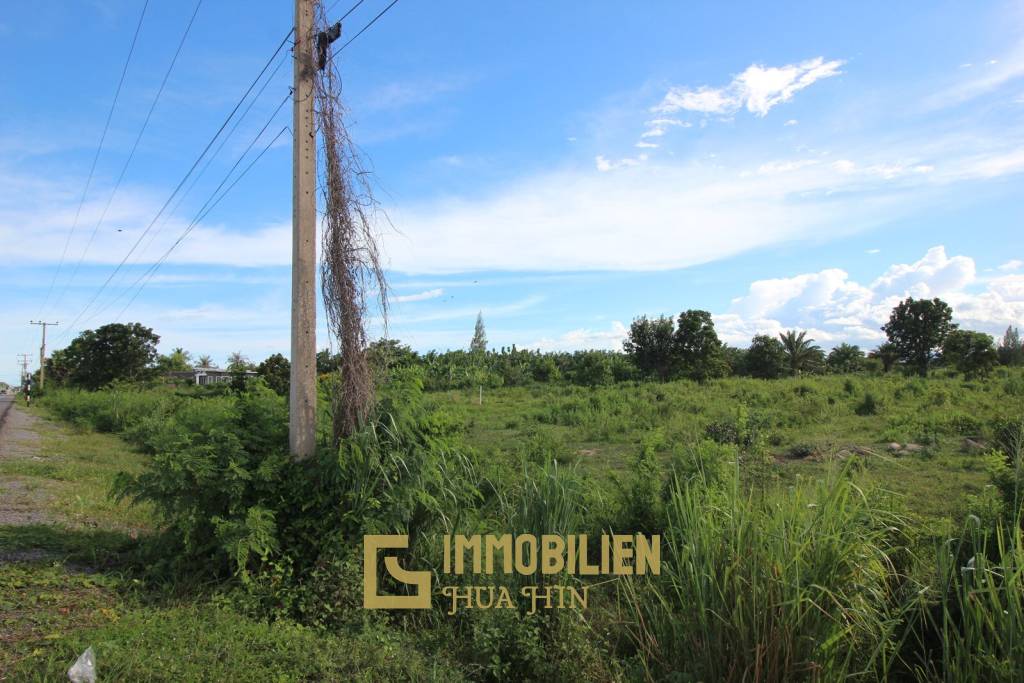 14 Rai of Land For Sale - 15 minutes from Town