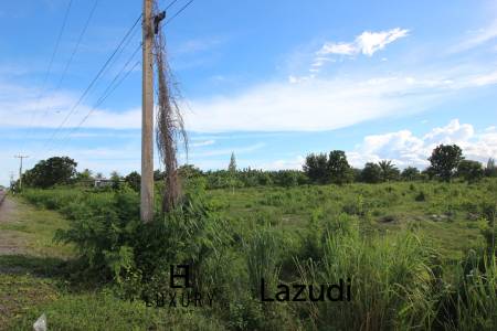 14 Rai of Land For Sale - 15 minutes from Town