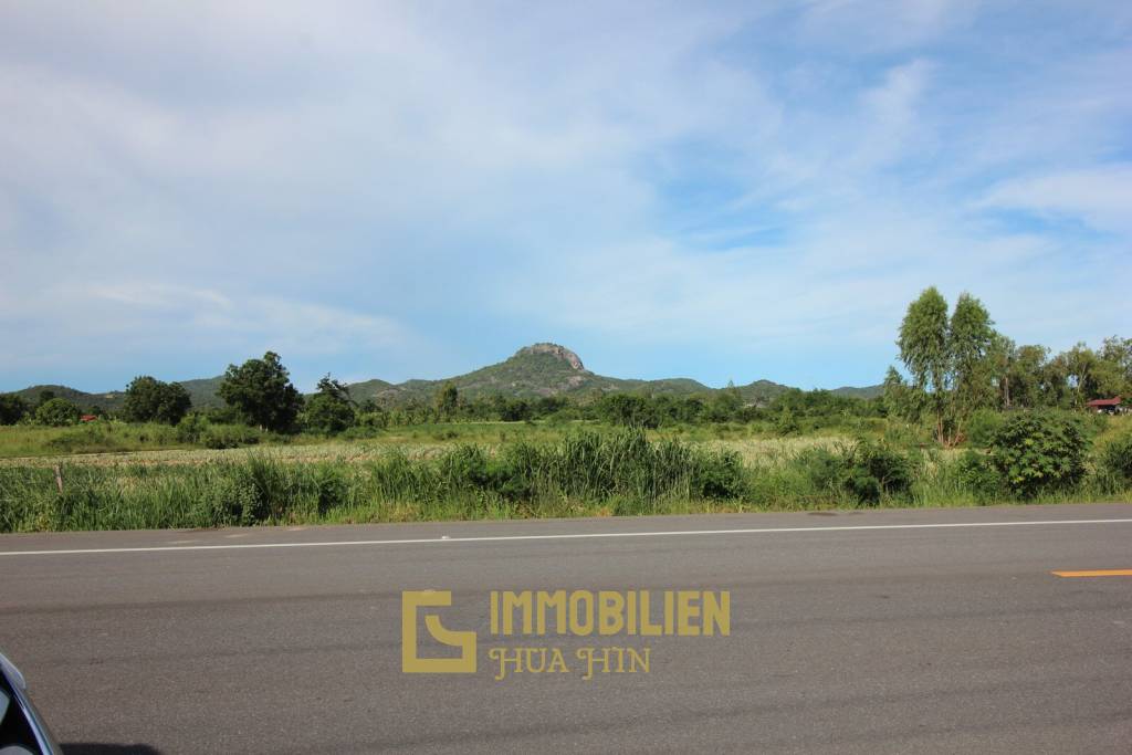 14 Rai of Land For Sale - 15 minutes from Town