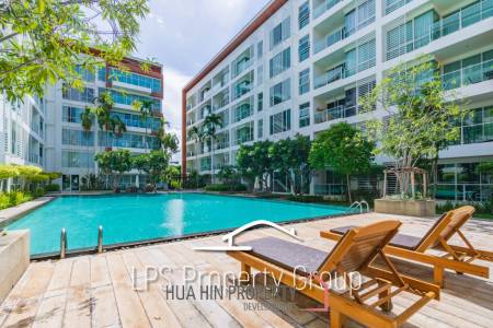 2 Bedroom Condo Walking Distance To The Beach