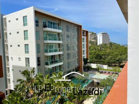 2 Bedroom Condo Walking Distance To The Beach