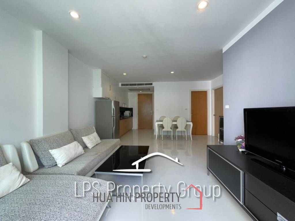 2 Bedroom Condo Walking Distance To The Beach