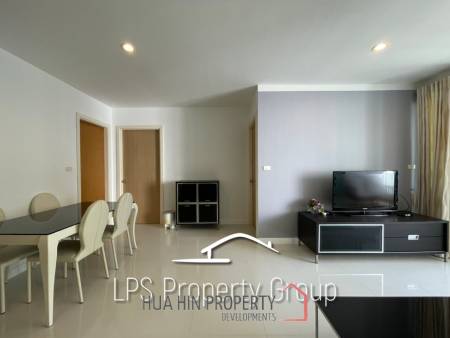 2 Bedroom Condo Walking Distance To The Beach