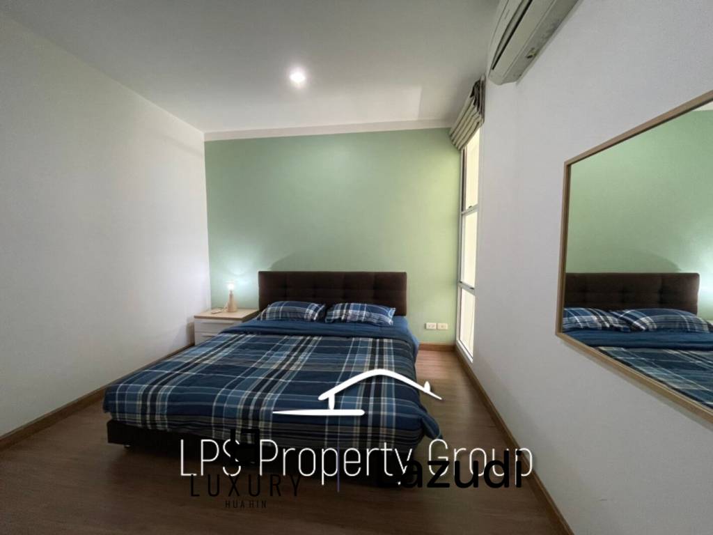 2 Bedroom Condo Walking Distance To The Beach