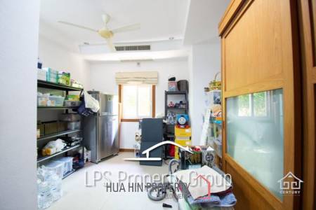 Modified 3 or 4 Bed, Quality Pool Villa