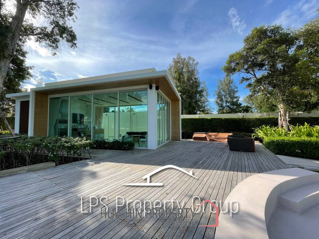 Luxury 2 Bed Condo in one of the most exclusive developments in Hua Hin