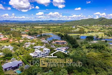 Baan Ing Phu: Luxury Condo Close To Black Mountain