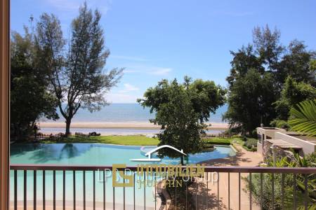 Amazing 4 Bed, Absolute Beachfront Condo in Khoa Tao