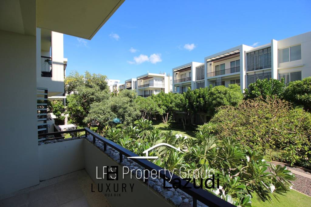 Amazing 4 Bed, Absolute Beachfront Condo in Khoa Tao