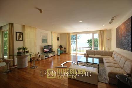 Amazing 4 Bed, Absolute Beachfront Condo in Khoa Tao