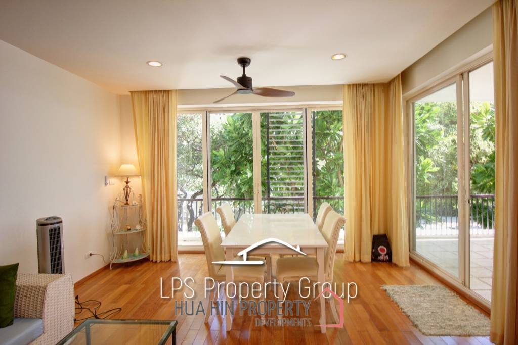 Amazing 4 Bed, Absolute Beachfront Condo in Khoa Tao