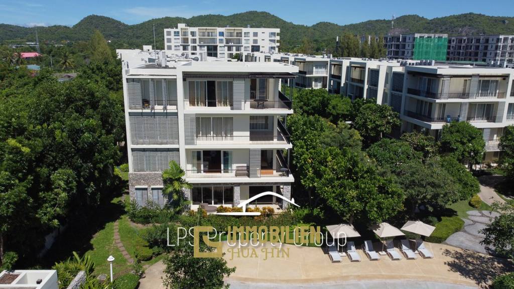 Amazing 4 Bed, Absolute Beachfront Condo in Khoa Tao