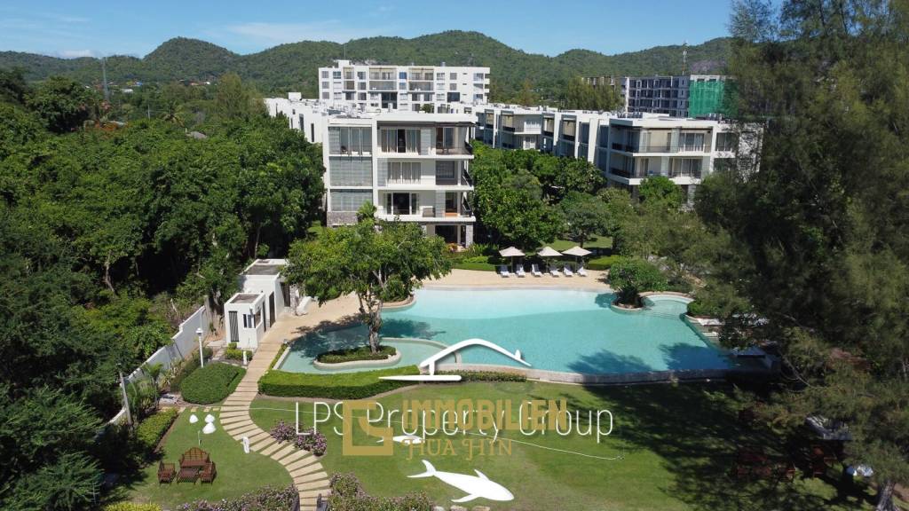 Amazing 4 Bed, Absolute Beachfront Condo in Khoa Tao