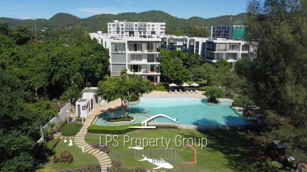 Amazing 4 Bed, Absolute Beachfront Condo in Khoa Tao