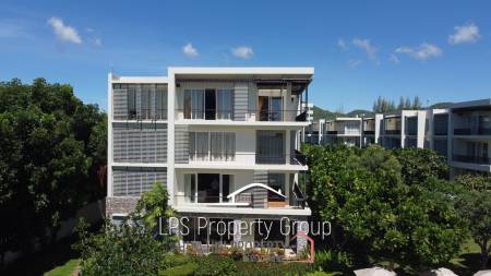 Amazing 4 Bed, Absolute Beachfront Condo in Khoa Tao