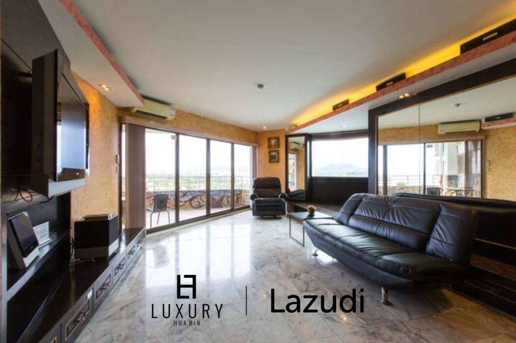 Large 1 Bed Condo with Sea Views to the North of town