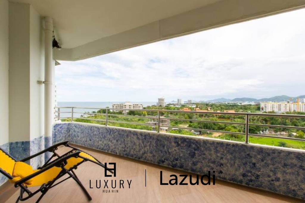 Large 1 Bed Condo with Sea Views to the North of town