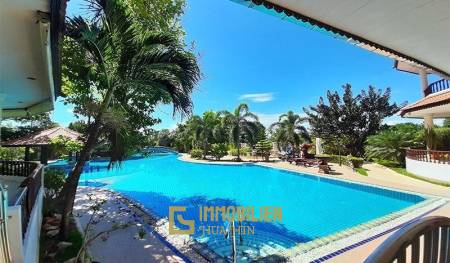 Stunning 11 Bed Mansion in West Hua Hin