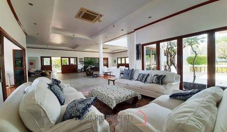 Stunning 9 Bed Villa for Sale at Palm Hills Golf Course & Residence