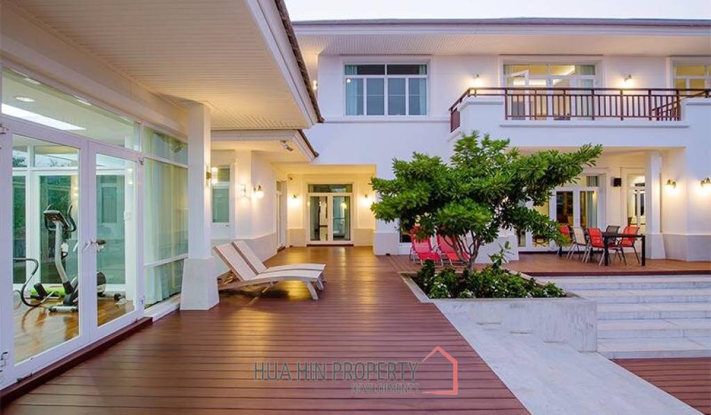 Large Pool Villa For Sale at Baan Silasa in Hua Hin