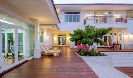 Large Pool Villa For Sale at Baan Silasa in Hua Hin