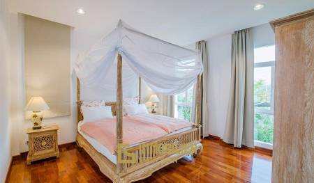 Große Pool Villa im Baan Silasa in Hua Hin zum Verkauf