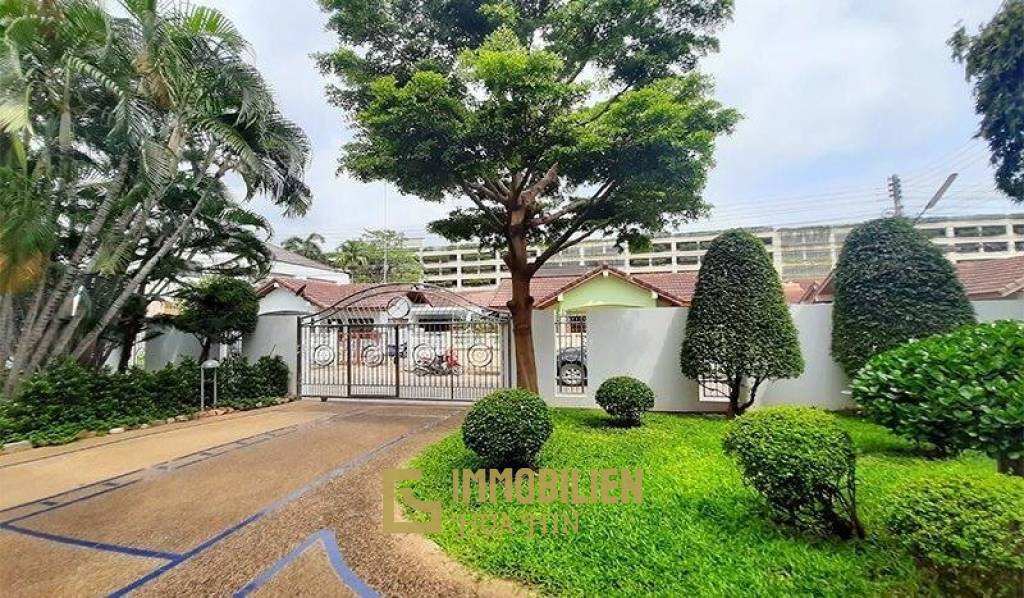5 Schlafzimmer Pool Villa im Zentrum von Hua Hin